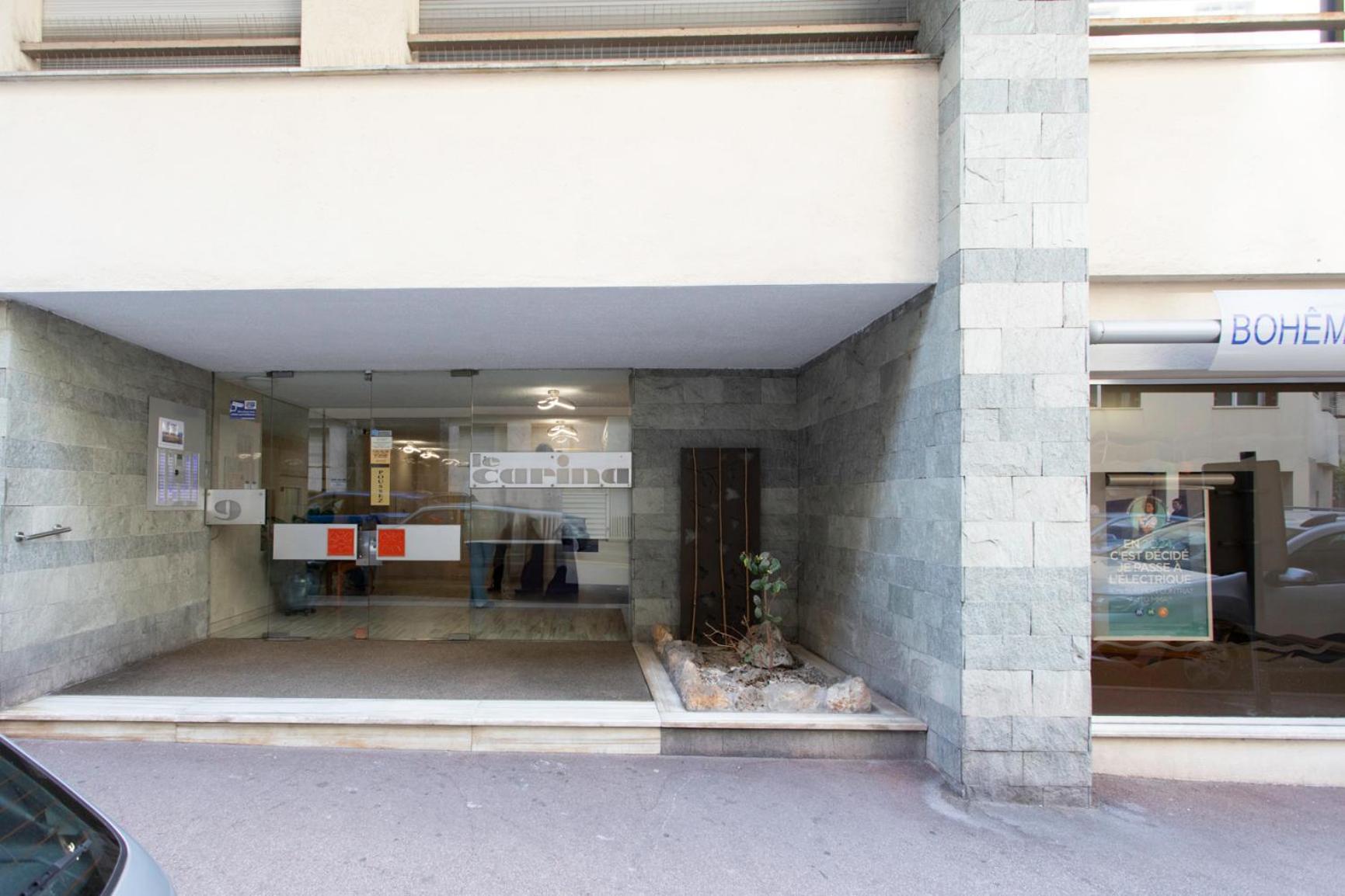 Apartment A1 - Centre 5 Min To Sea - Ac & Balcony